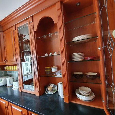 Апарт отель Marina Court Luxury Penthouse Кота-Кинабалу Экстерьер фото
