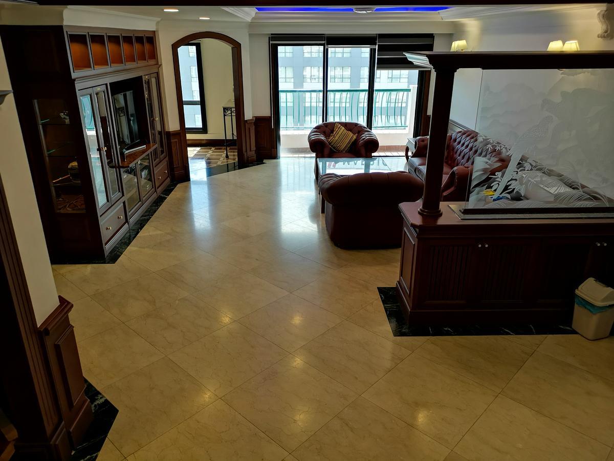 Апарт отель Marina Court Luxury Penthouse Кота-Кинабалу Экстерьер фото