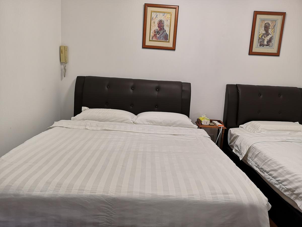 Апарт отель Marina Court Luxury Penthouse Кота-Кинабалу Экстерьер фото