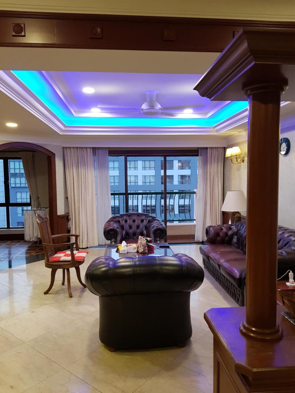 Апарт отель Marina Court Luxury Penthouse Кота-Кинабалу Экстерьер фото